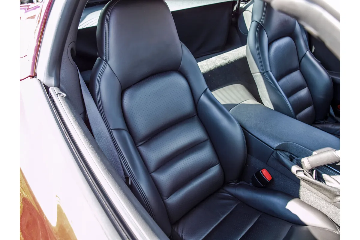 2005-2011 Chevrolet Corvette Reproduction 100% Leather Sport Seat Covers W/Perforated Inserts